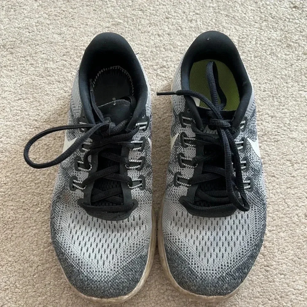 Nike running black and gray sneakers size 6.5
